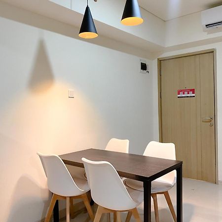 Spacious And Homey Apartment 2Br At Meikarta By Travelio Cikarang Exteriör bild